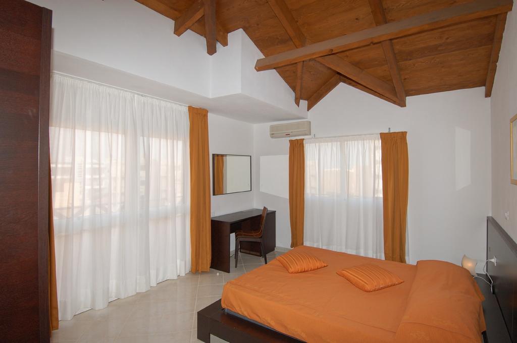 Aparthotel Ponta Preta Santa Maria Exterior photo